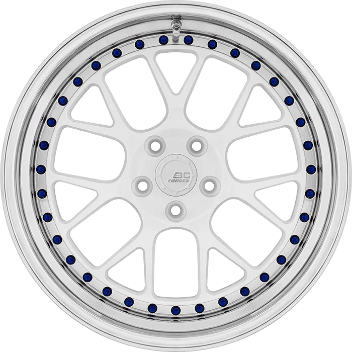 Gloss White + Polished Lip