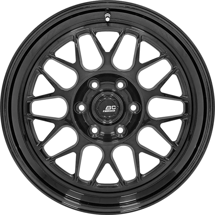 Gloss Black + Polished Lip
